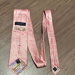 Ted Baker Pink Circle Pattern Tie